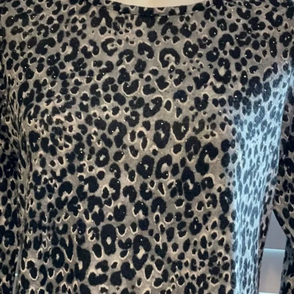 Rebecca Malone Black and Gray Leopard Print Sweater - Picture 2 of 7